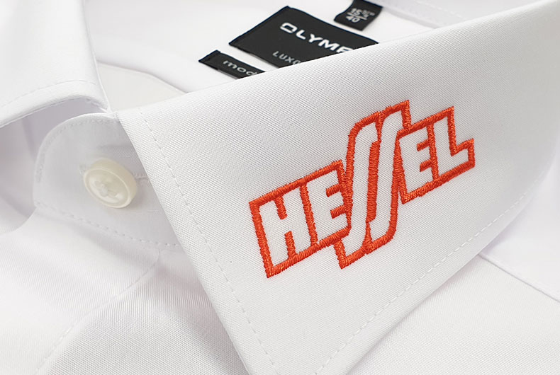 Firmenhemd mit Hessel-Logo besticken lassen